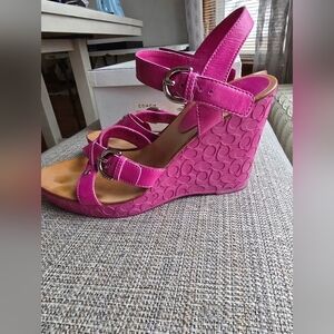 Vintage Coach "Elize" Wedges In "Punch"
